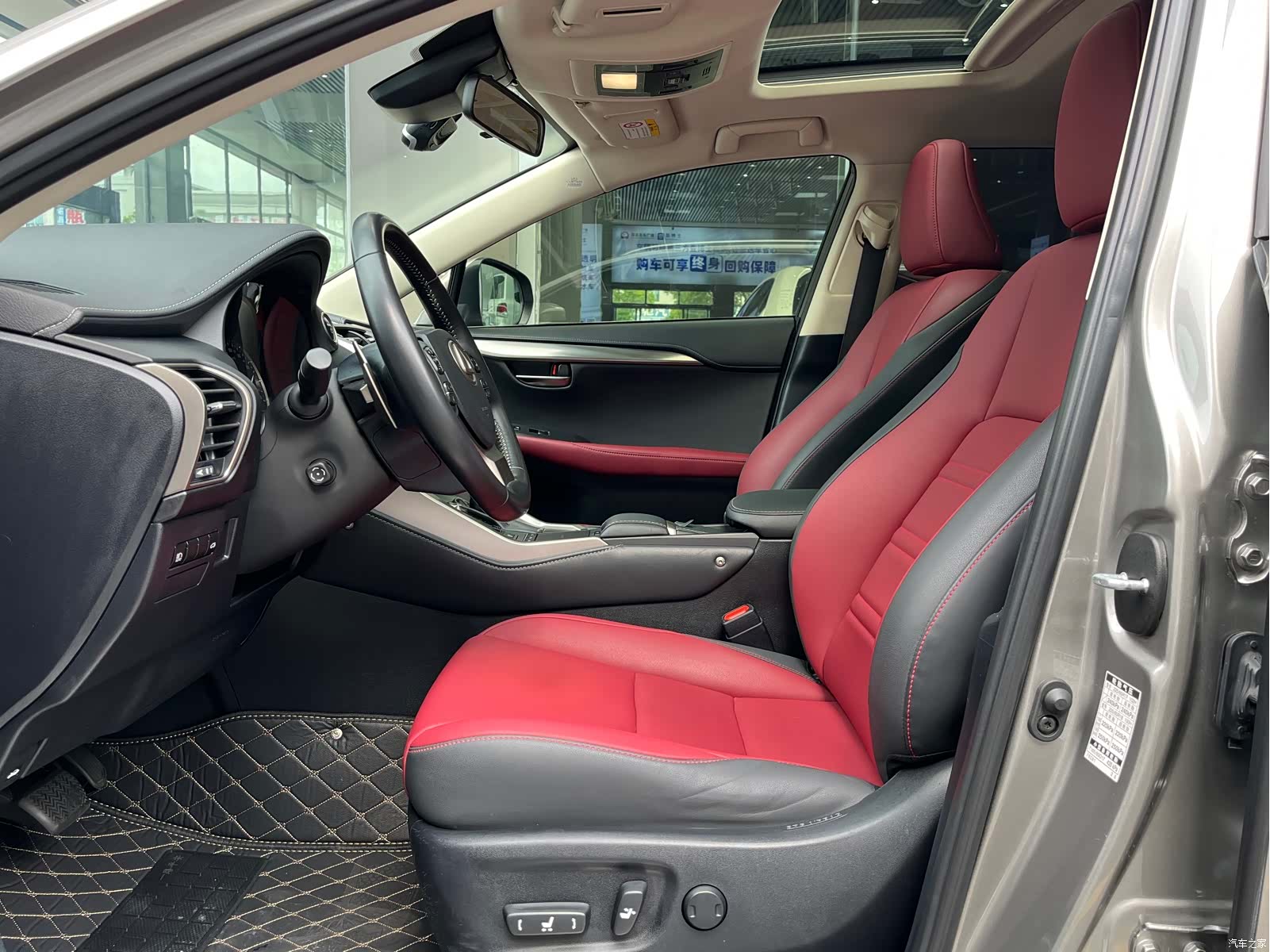 Lexus NX, 2019 все фото
