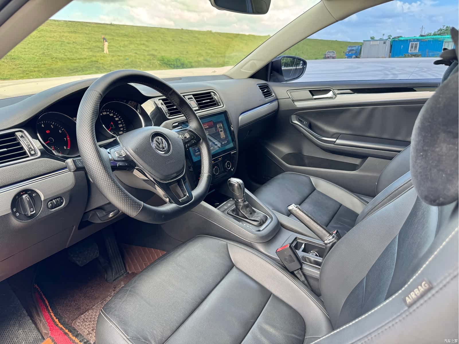 Volkswagen Sagitar, 2018 12