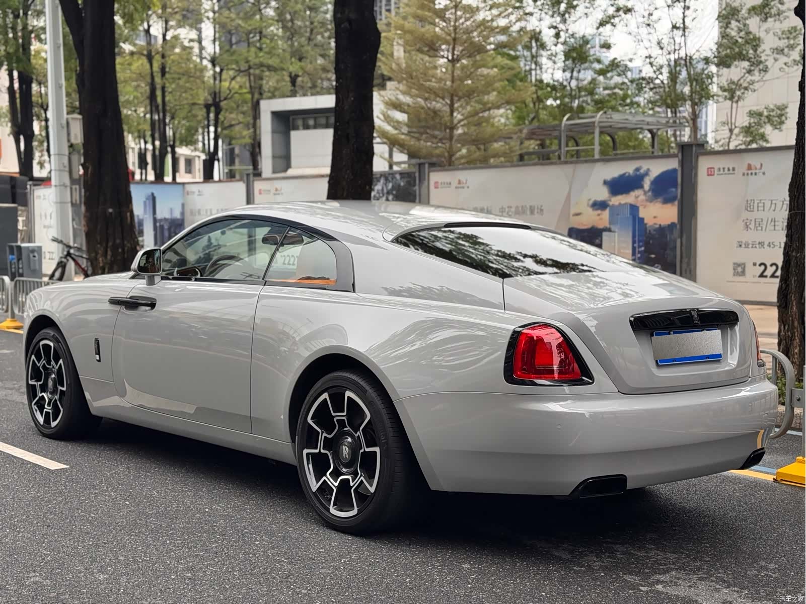 Rolls-Royce Wraith, 2021 3