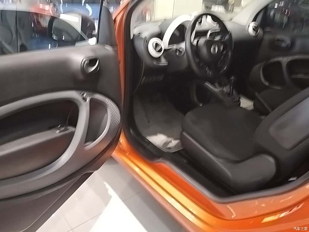 Smart Fortwo, 2018 16