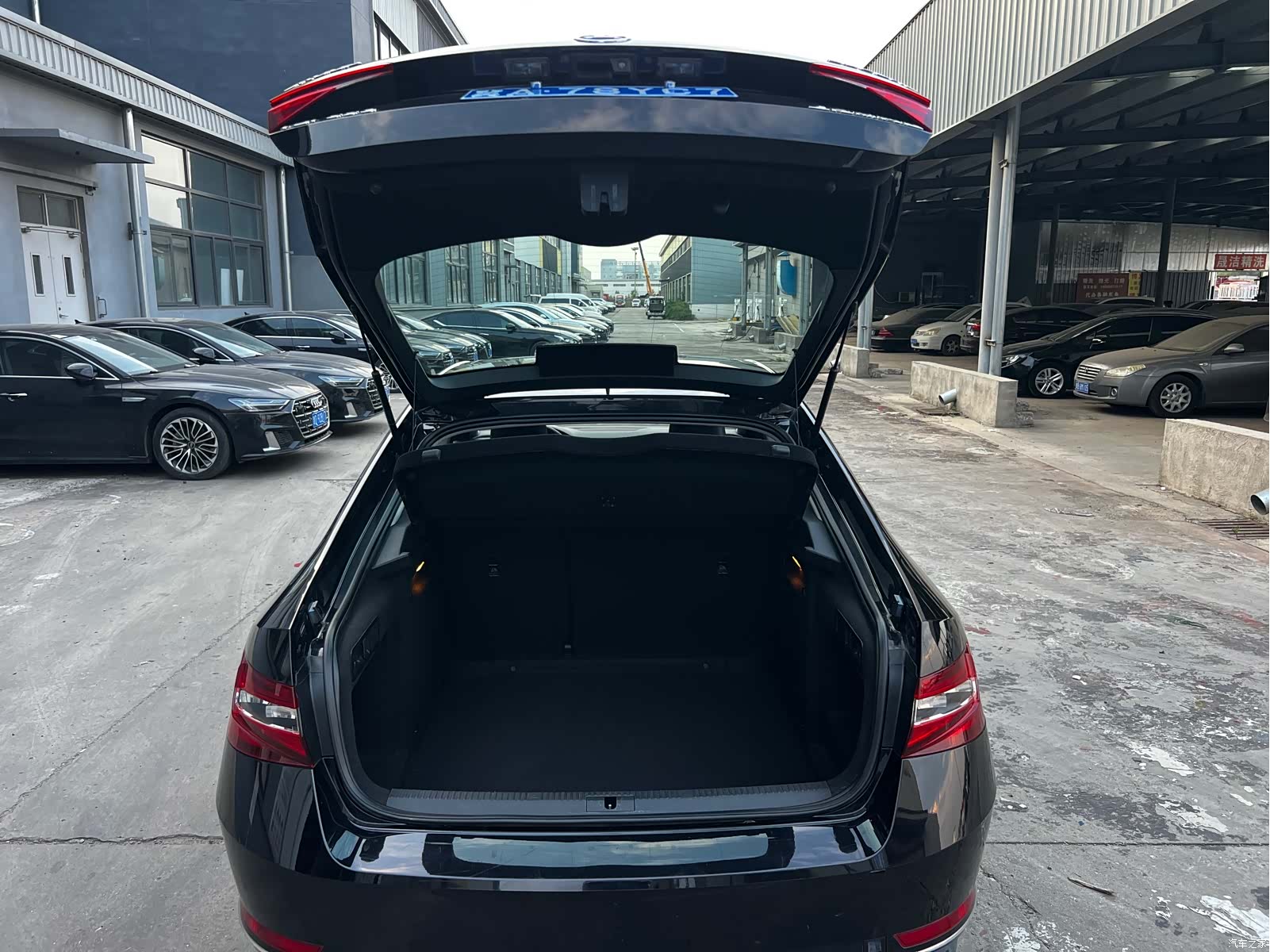 Skoda Superb, 2018 10