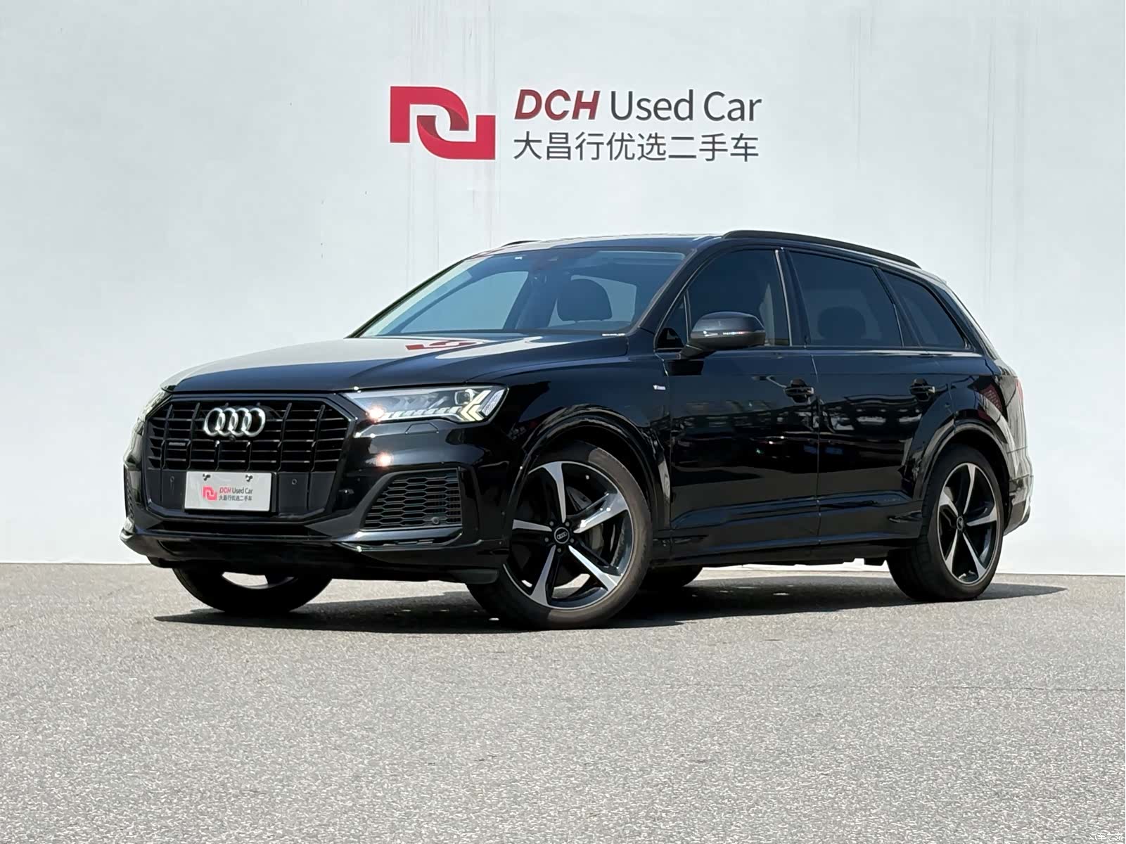 Audi Q7, 2022 1