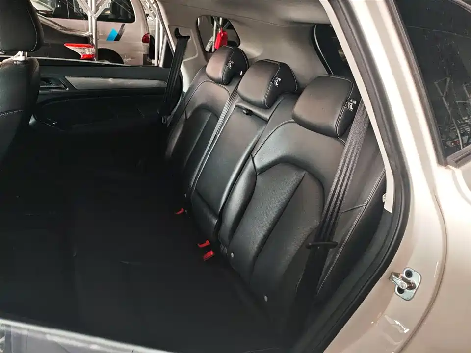 Roewe RX5 Roewe RX5