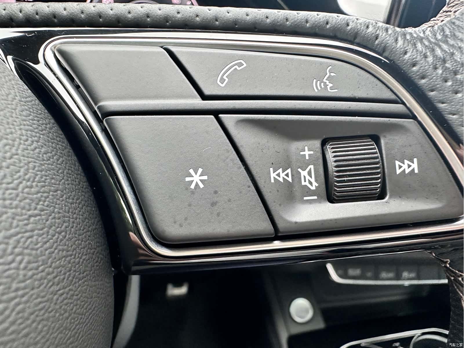 Audi A4L, 2024 10