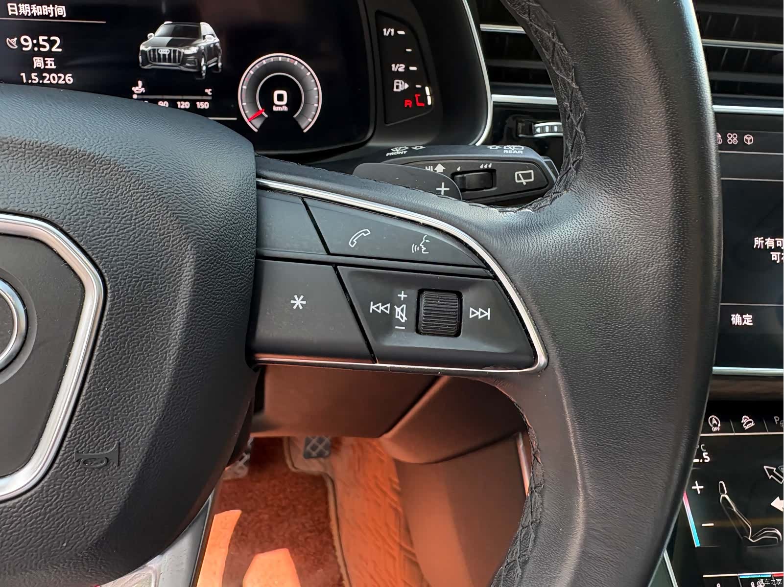 Audi Q7, 2022 11