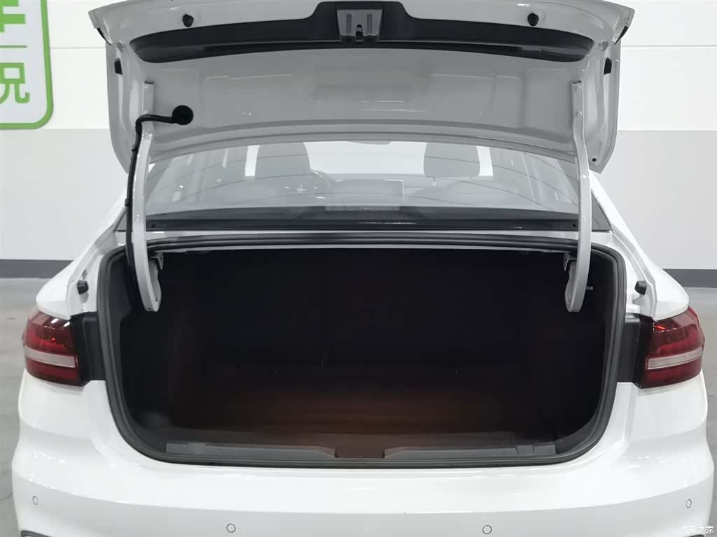 Volkswagen Lavida, 2022 16