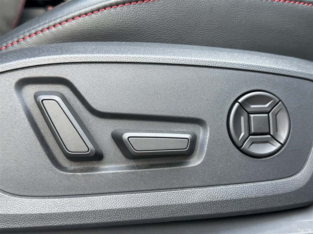 Audi Q3, 2023 6