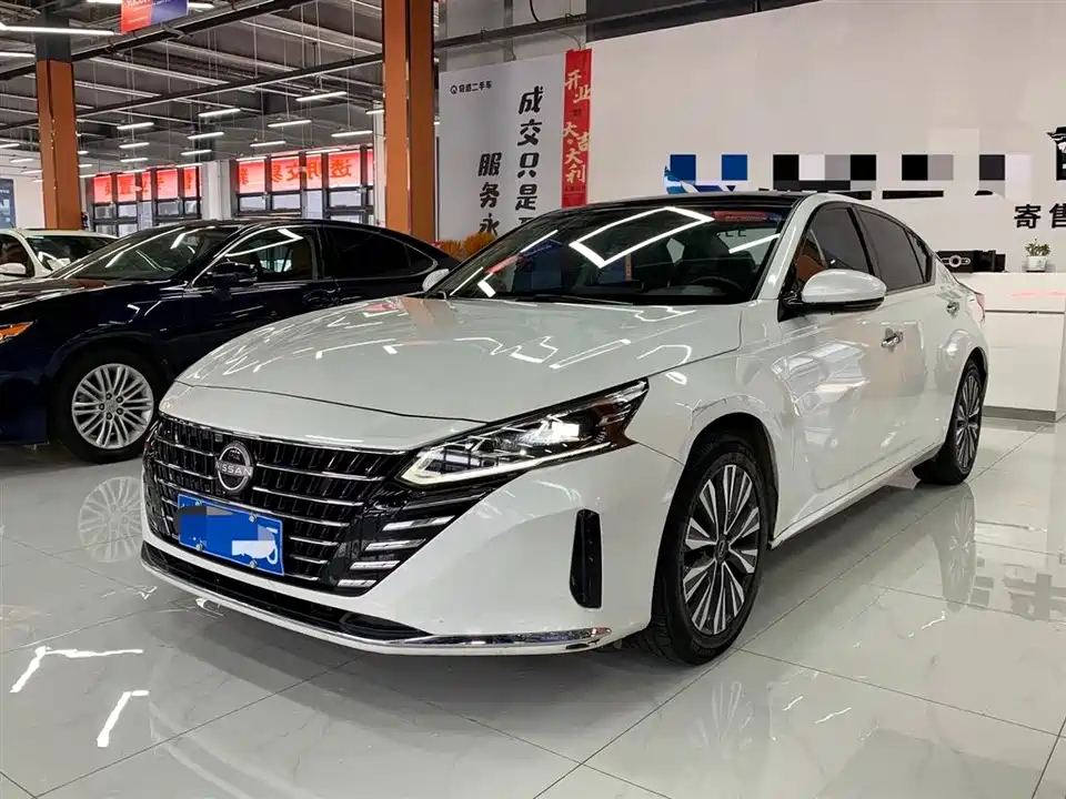 Nissan Teana
