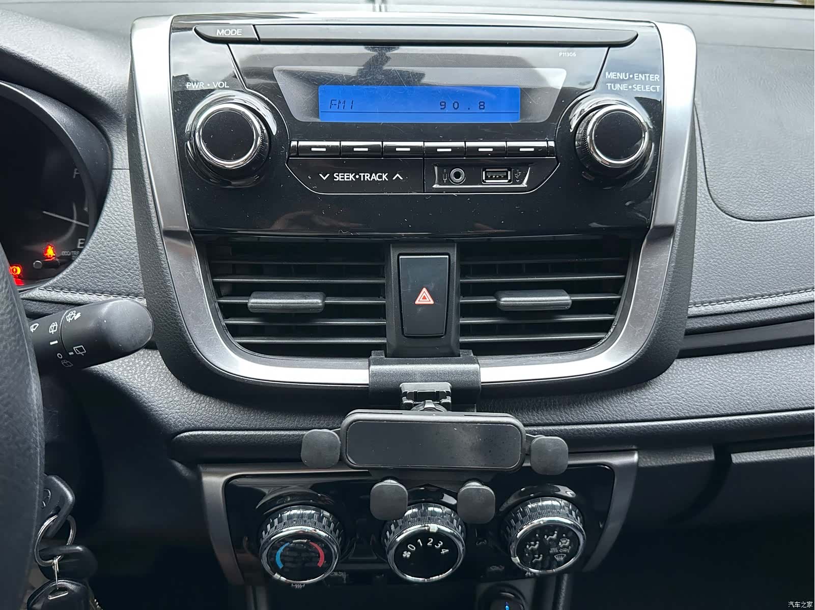 Toyota YARiS L, 2019 12