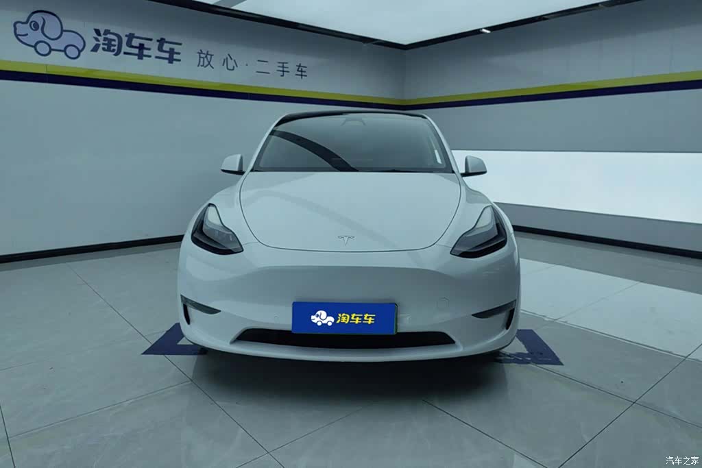 Tesla Model Y, 2022 2