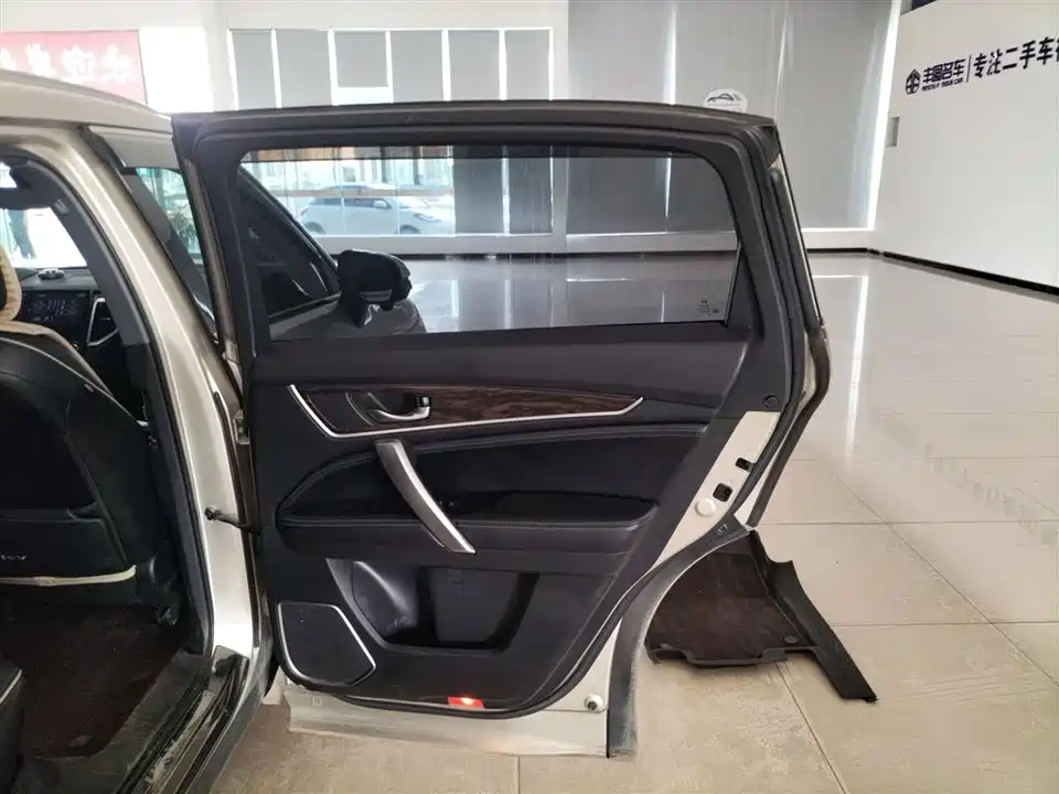 Honda UR-V Honda UR-V