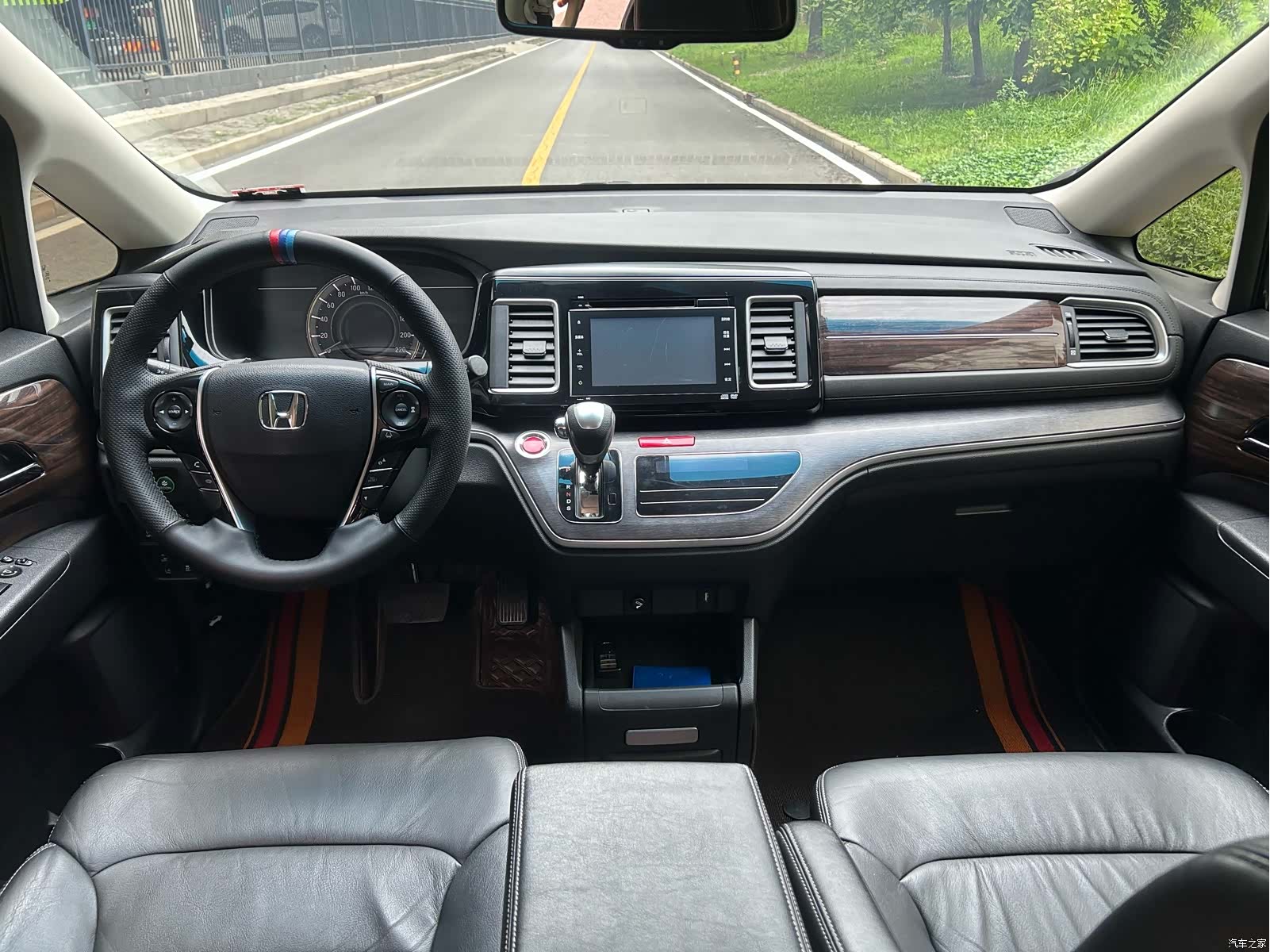 Honda Elysion, 2017 8