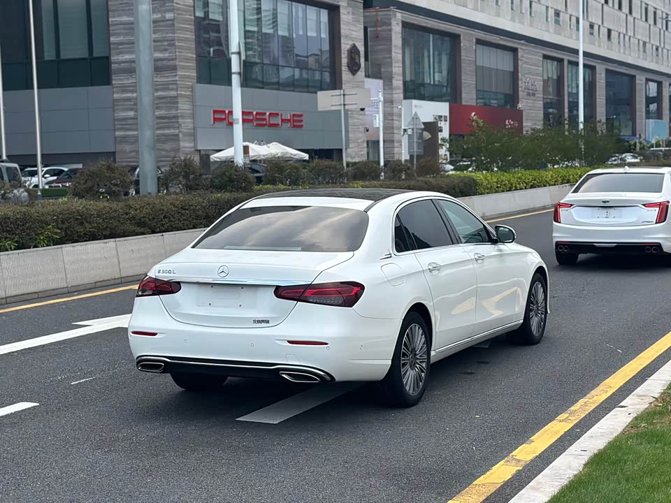 Mercedes-Benz E-class Mercedes-Benz E-class