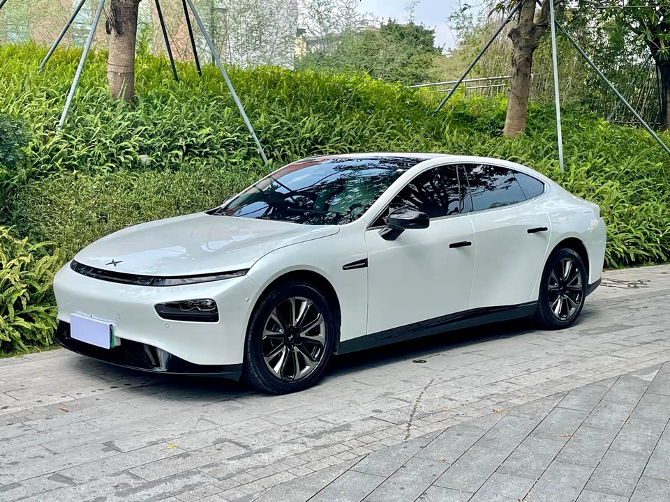 XPENG P7