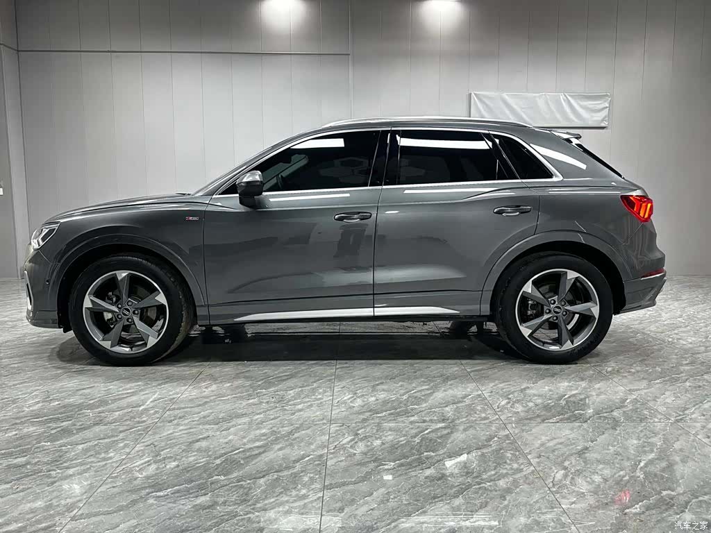 Audi Q3, 2023 9