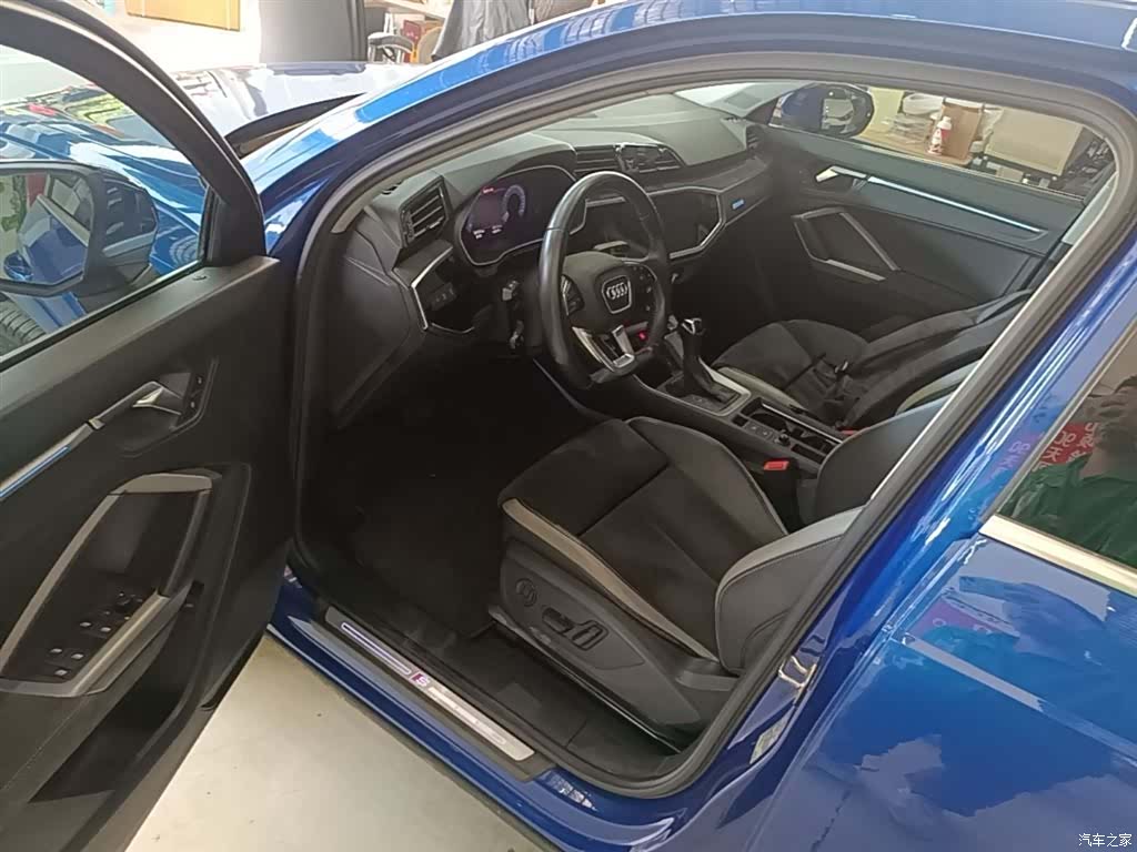Audi Q3, 2019 16