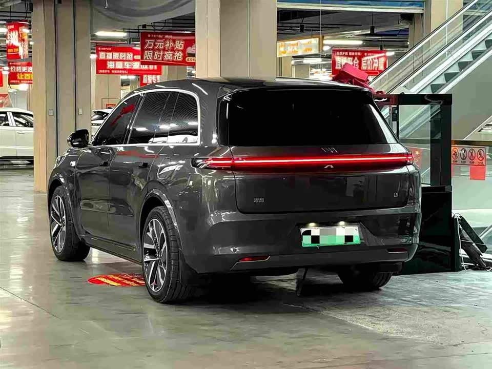 Li Auto Ideal L8