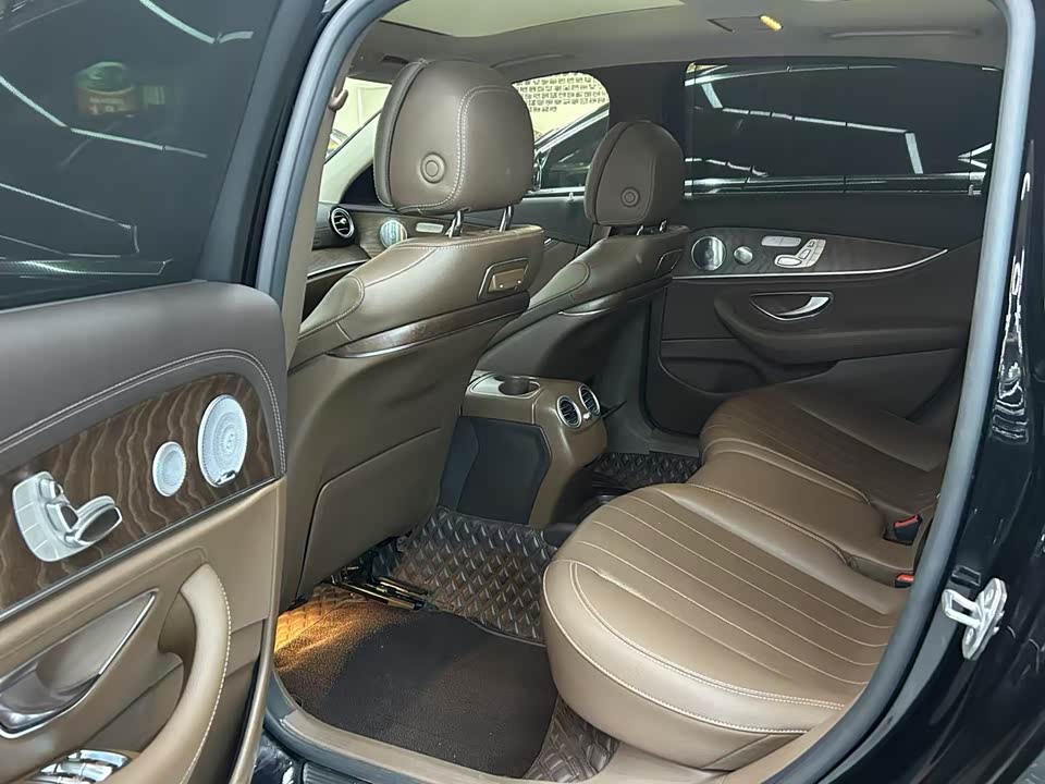 Mercedes-Benz E-class Mercedes-Benz E-class