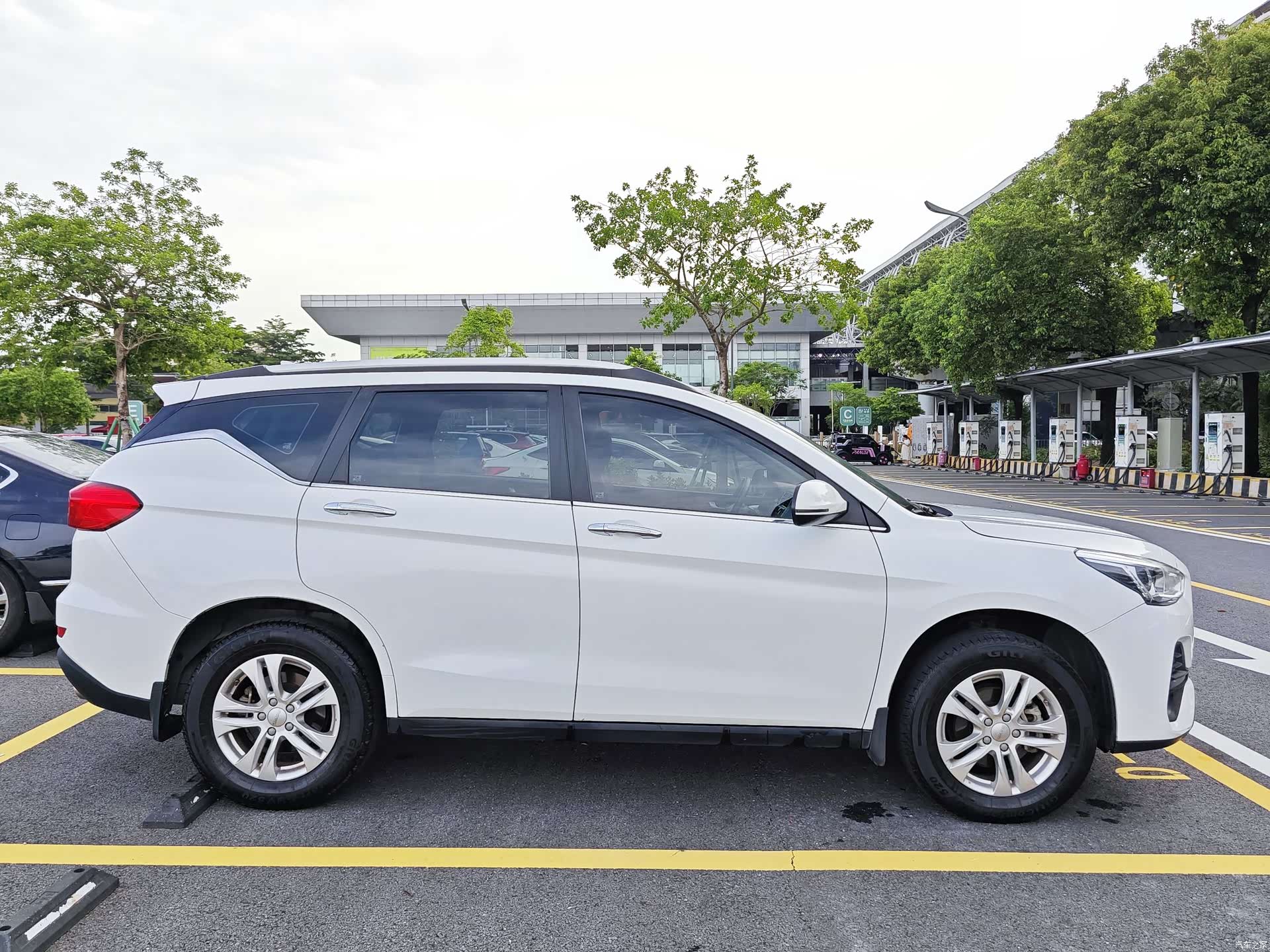 Haval M6, 2020 все фото