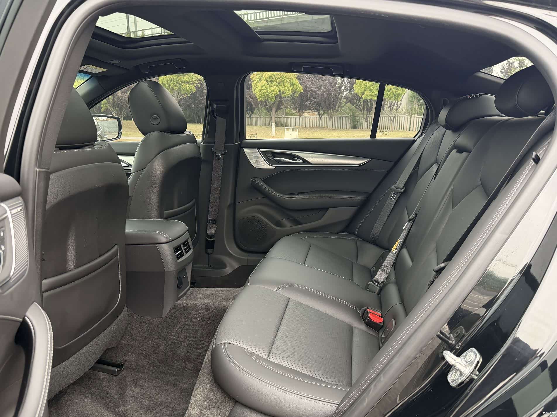 Cadillac CT5, 2022 14