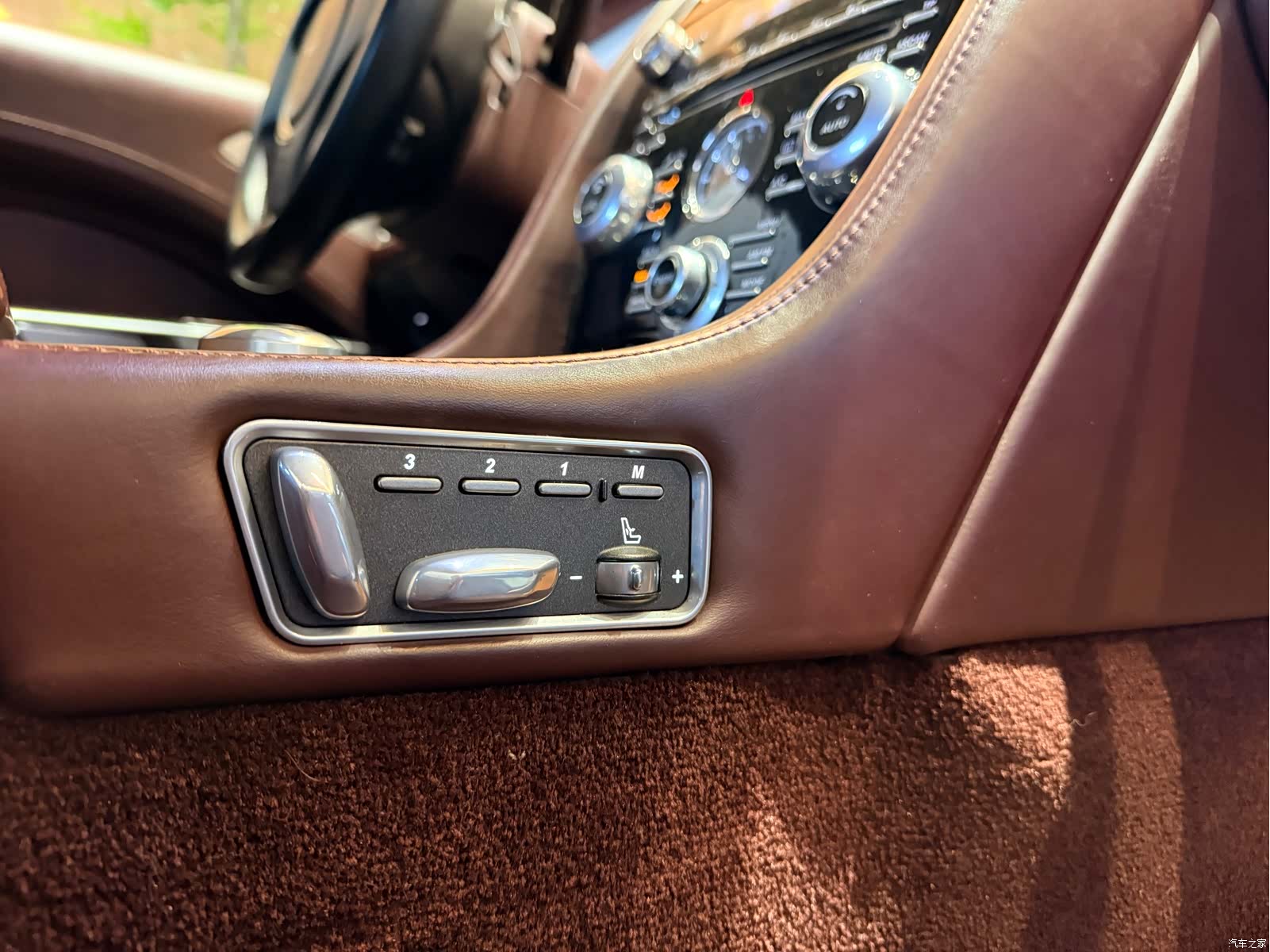 Aston Martin Rapide, 2017 8