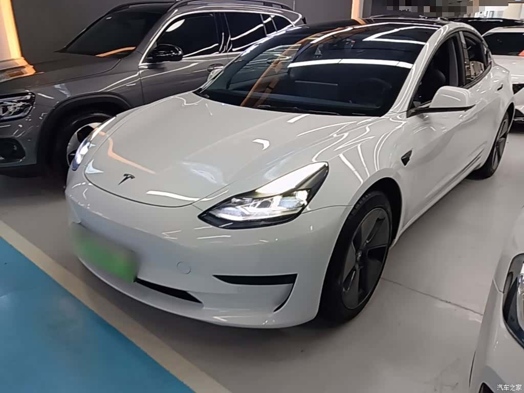 Tesla Model 3, 2022 2