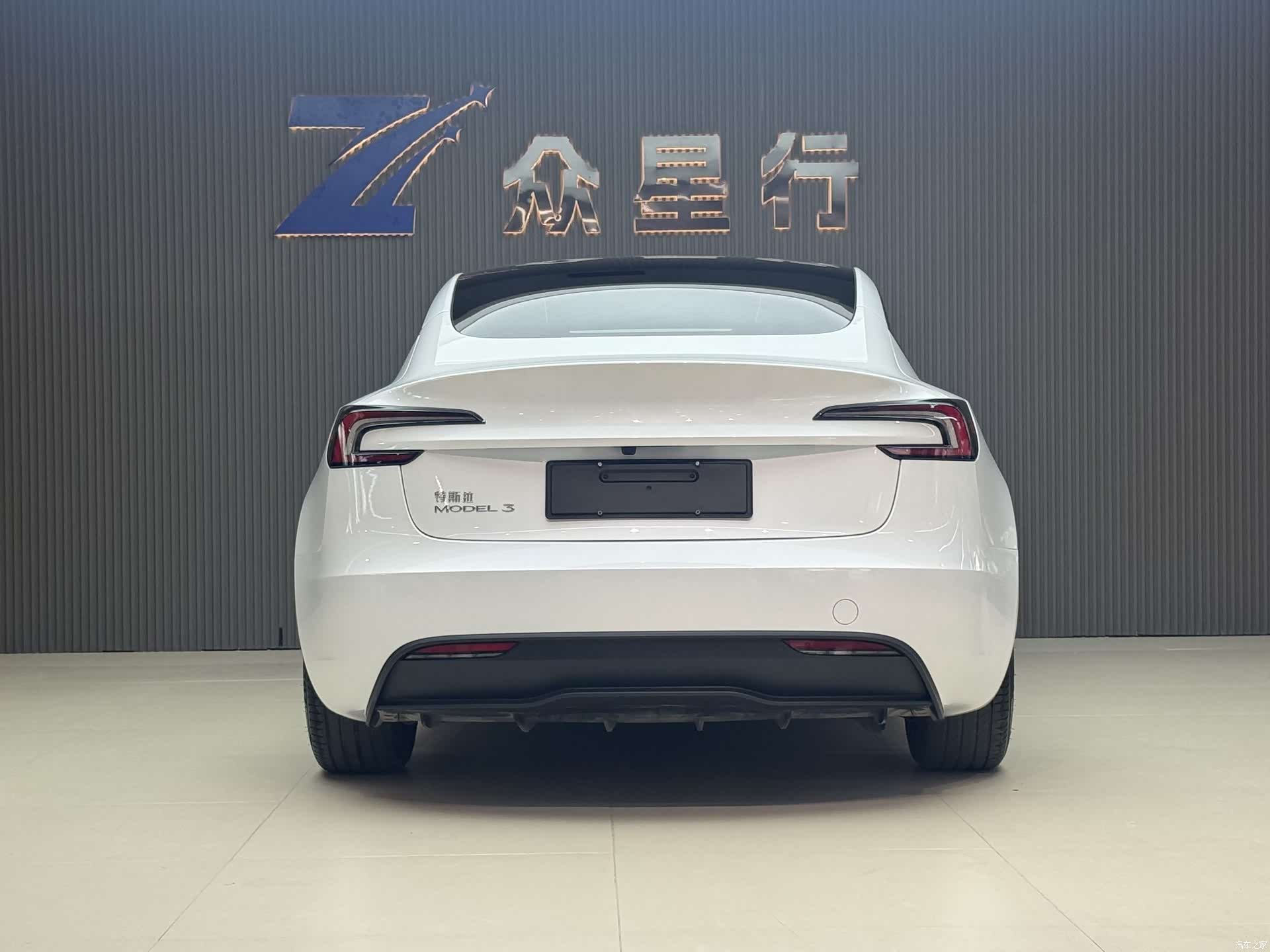 Tesla Model 3, 2024 3