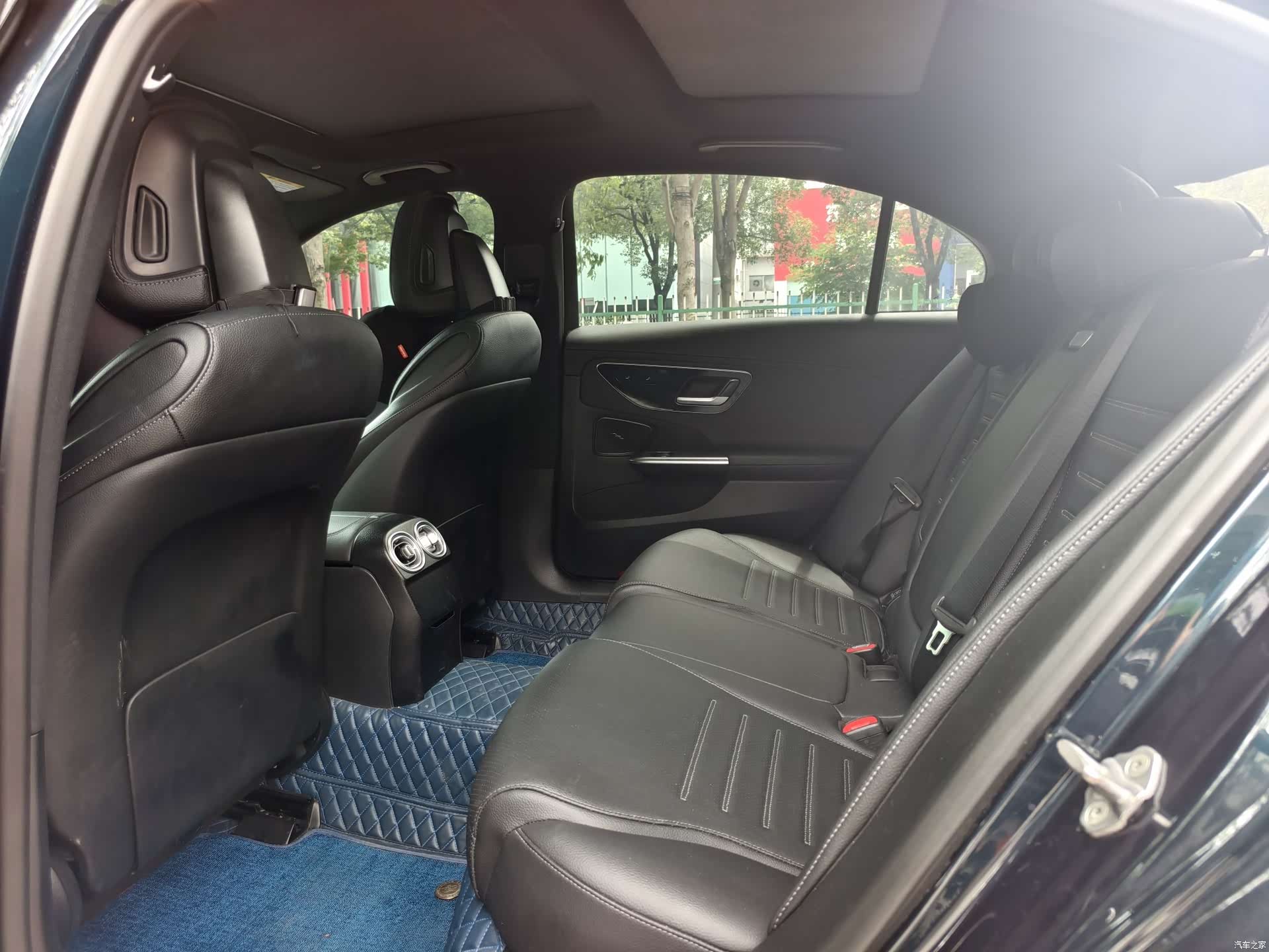 Mercedes-Benz C-Class, 2022 8