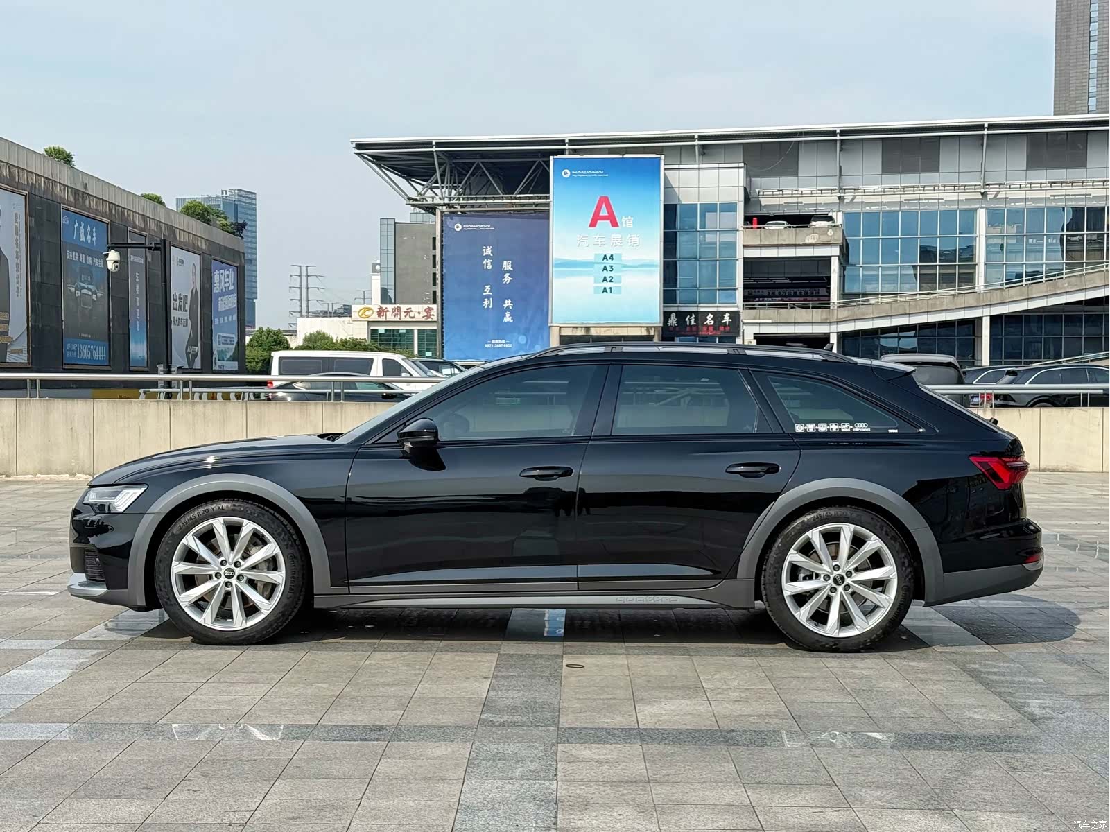 Audi A6, 2022 3