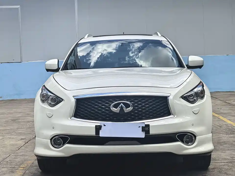 Infiniti QX70 Infiniti QX70