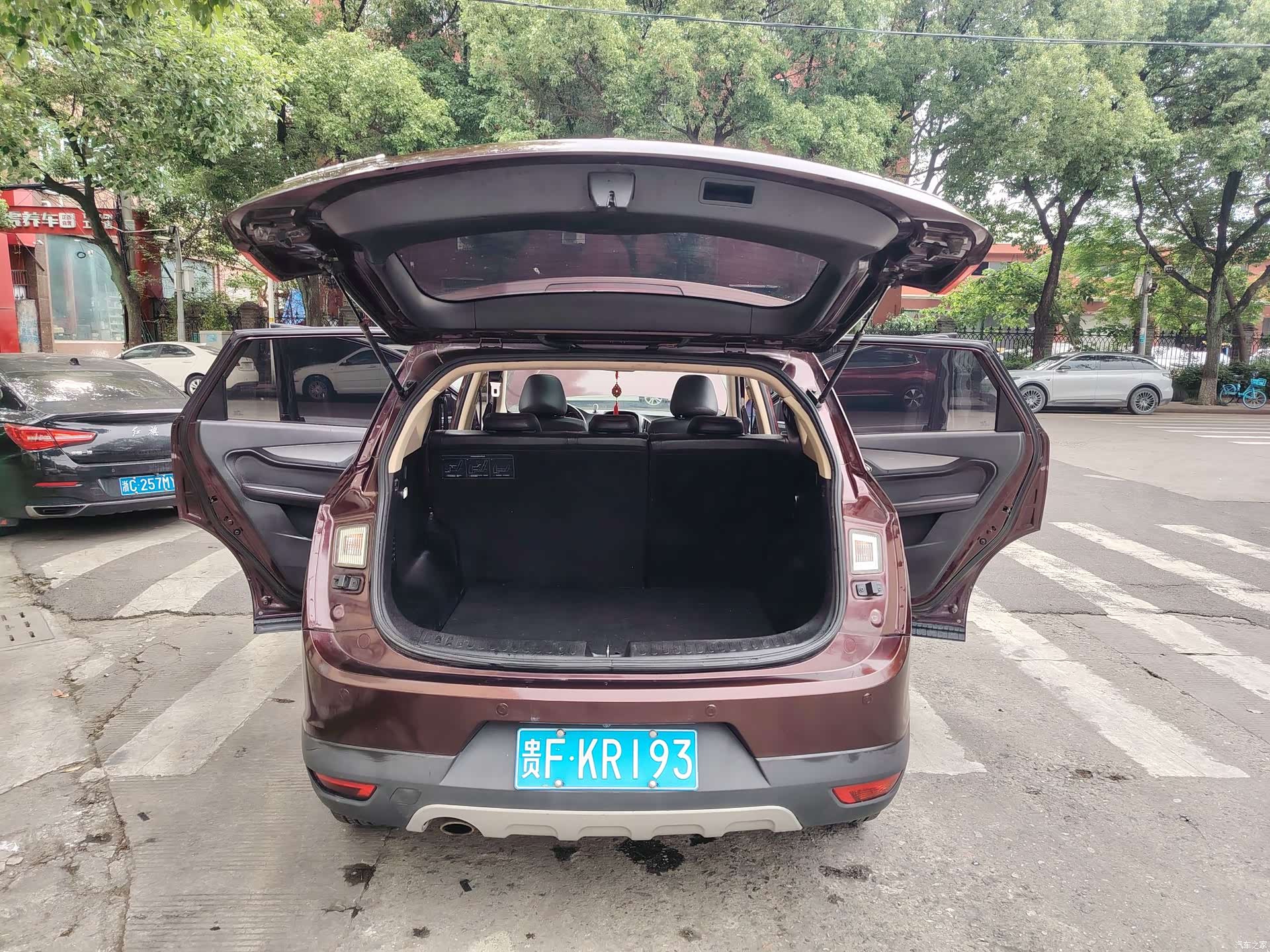 Wuling 560, 2017 13