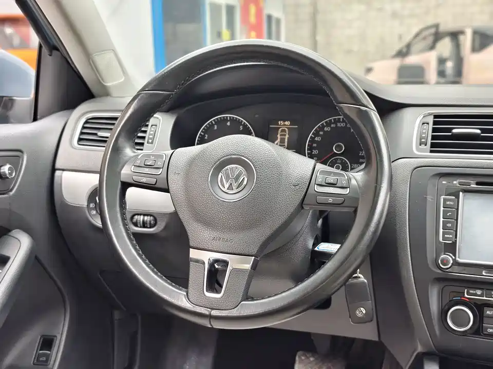 Volkswagen Sagitar