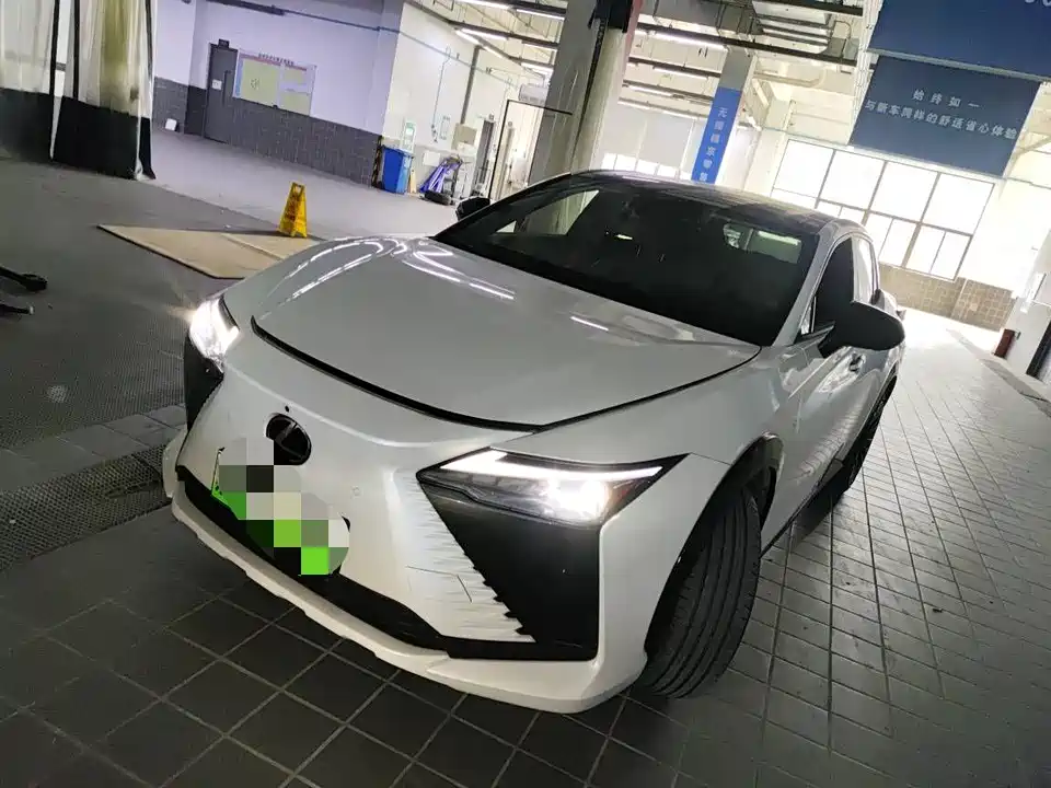 Lexus RZ Lexus RZ