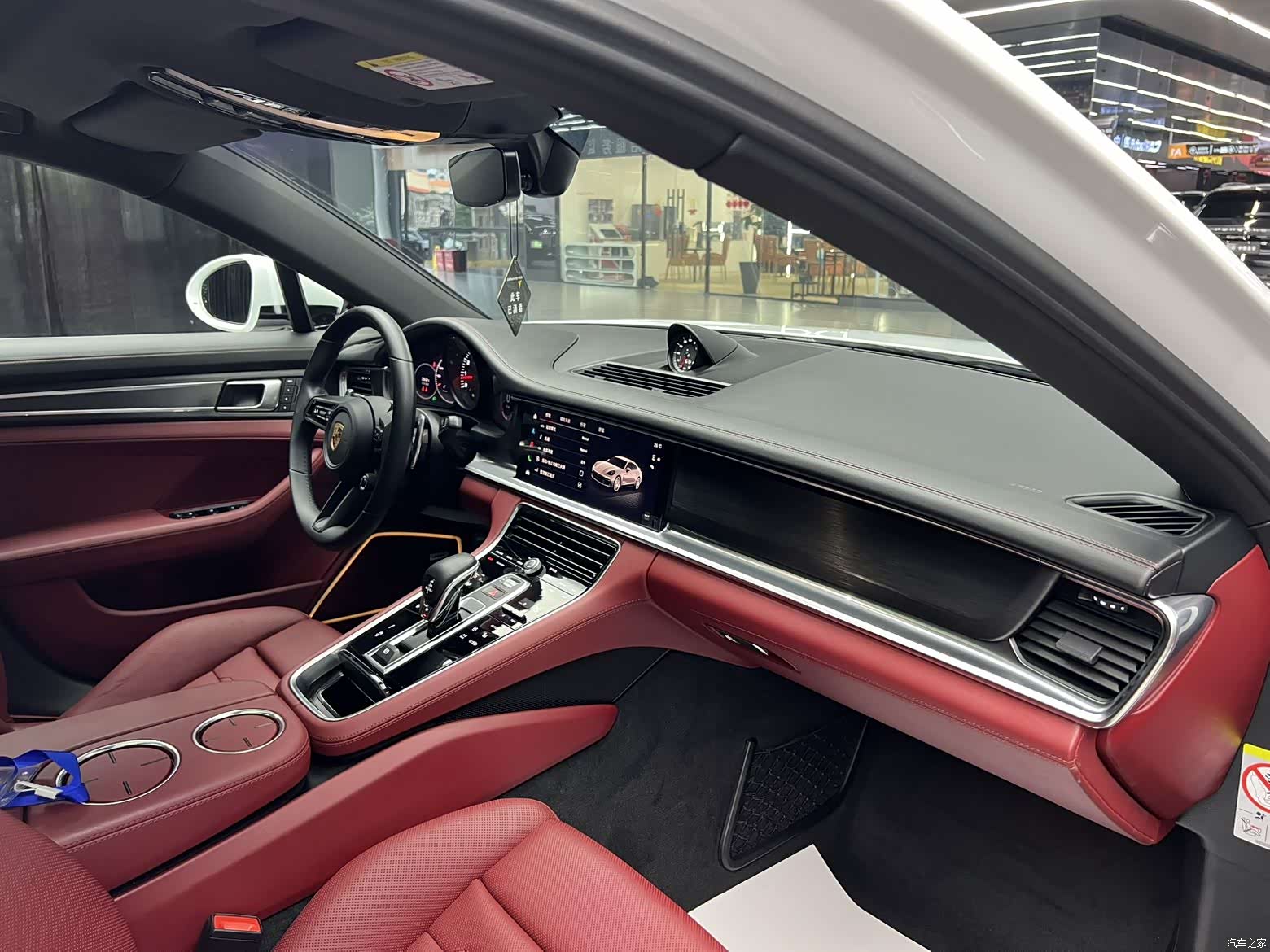 Porsche Panamera, 2023 15