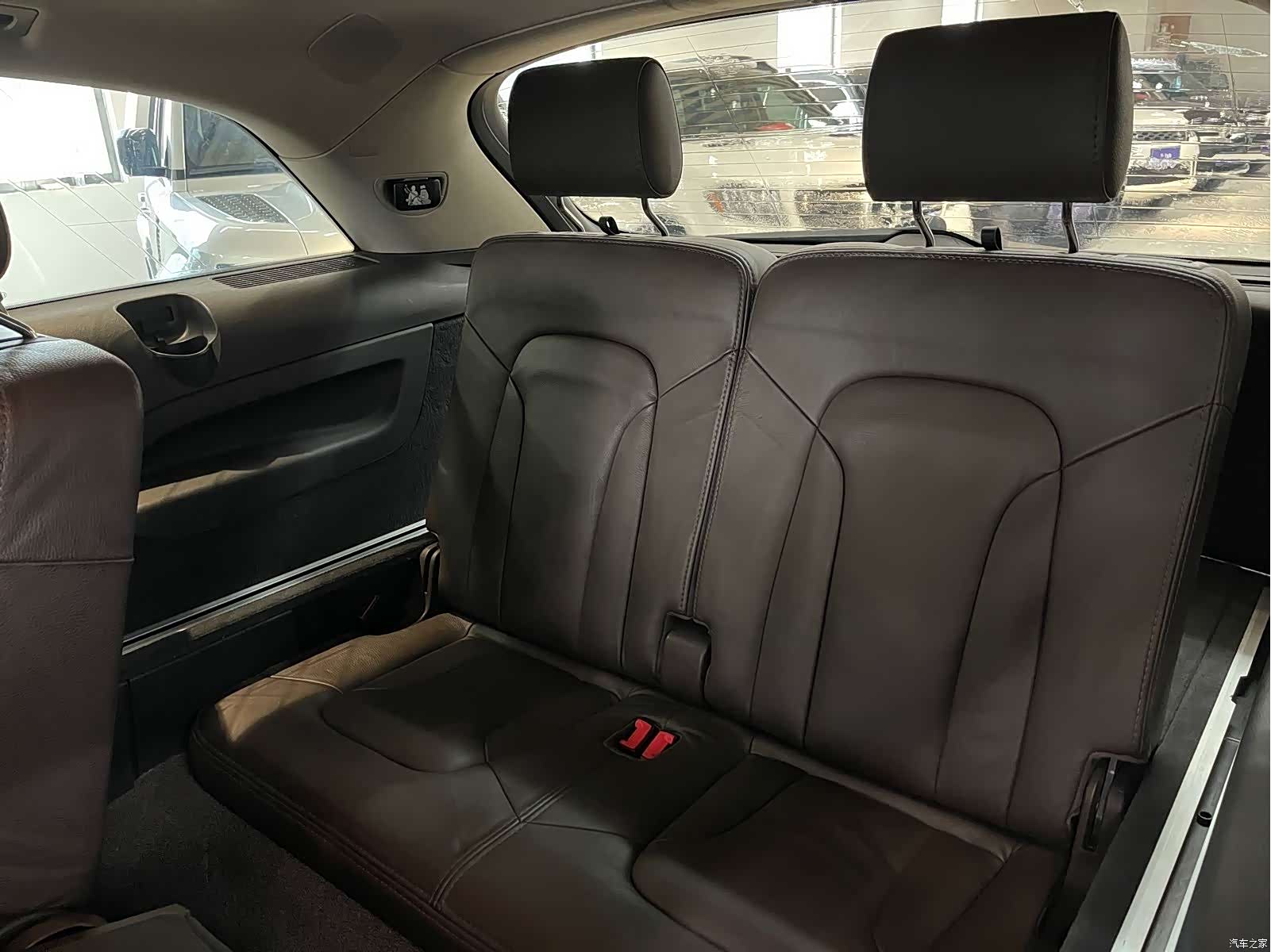 Audi Q7, 2015 9