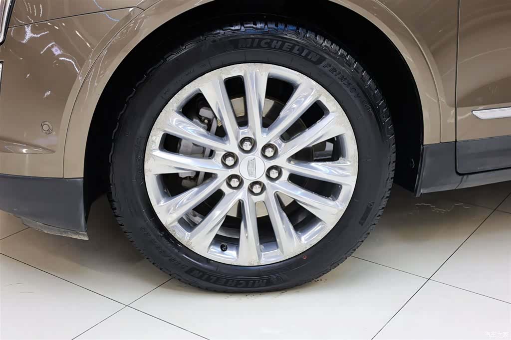 Cadillac XT5, 2017 13