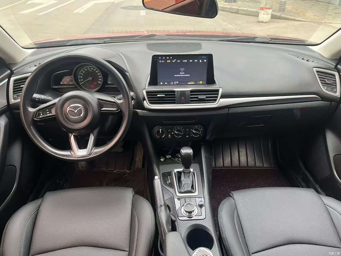 Mazda Mazda3, 2018 9