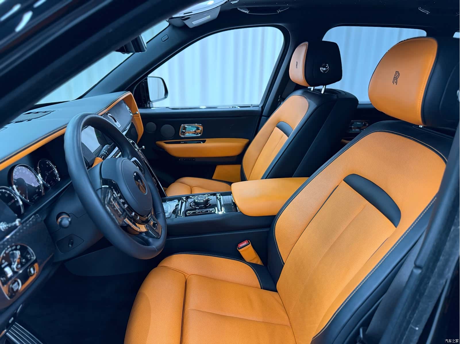 Rolls-Royce Cullinan, 2023 9