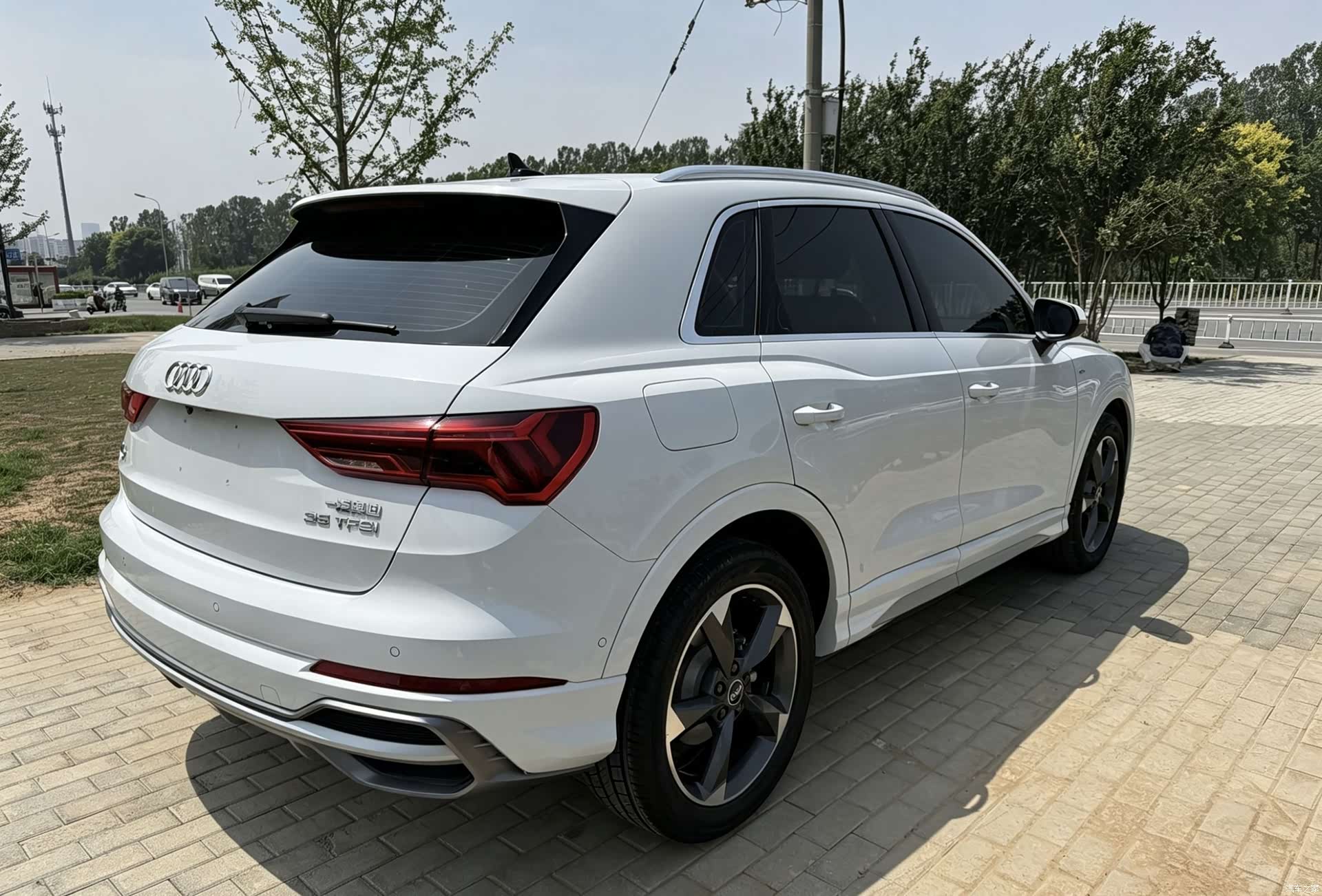 Audi Q3, 2023 8