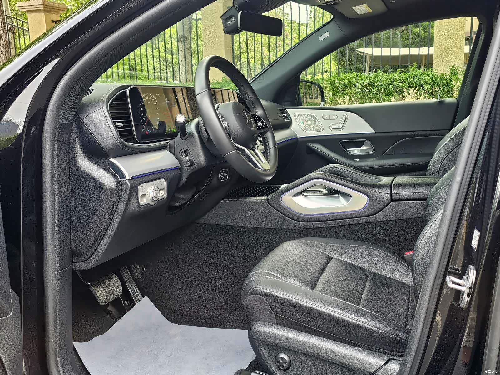 Mercedes-Benz GLE, 2022 все фото