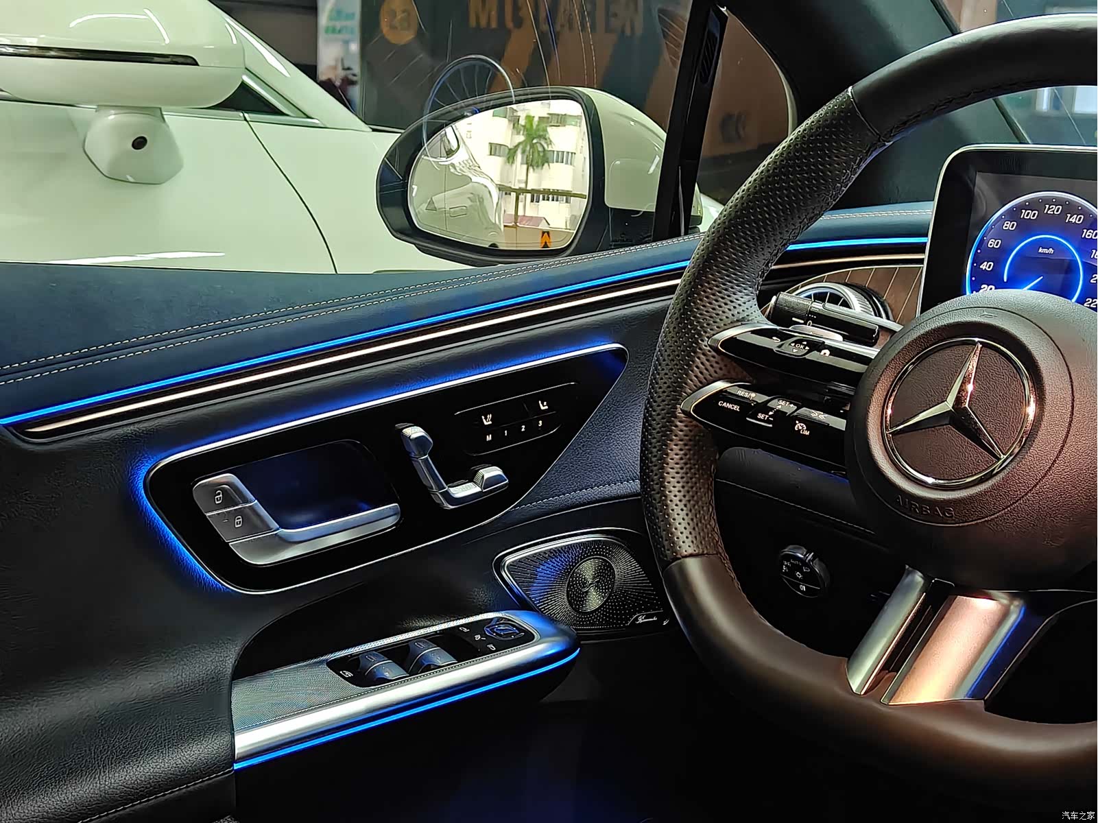 Mercedes-Benz EQE, 2023 4