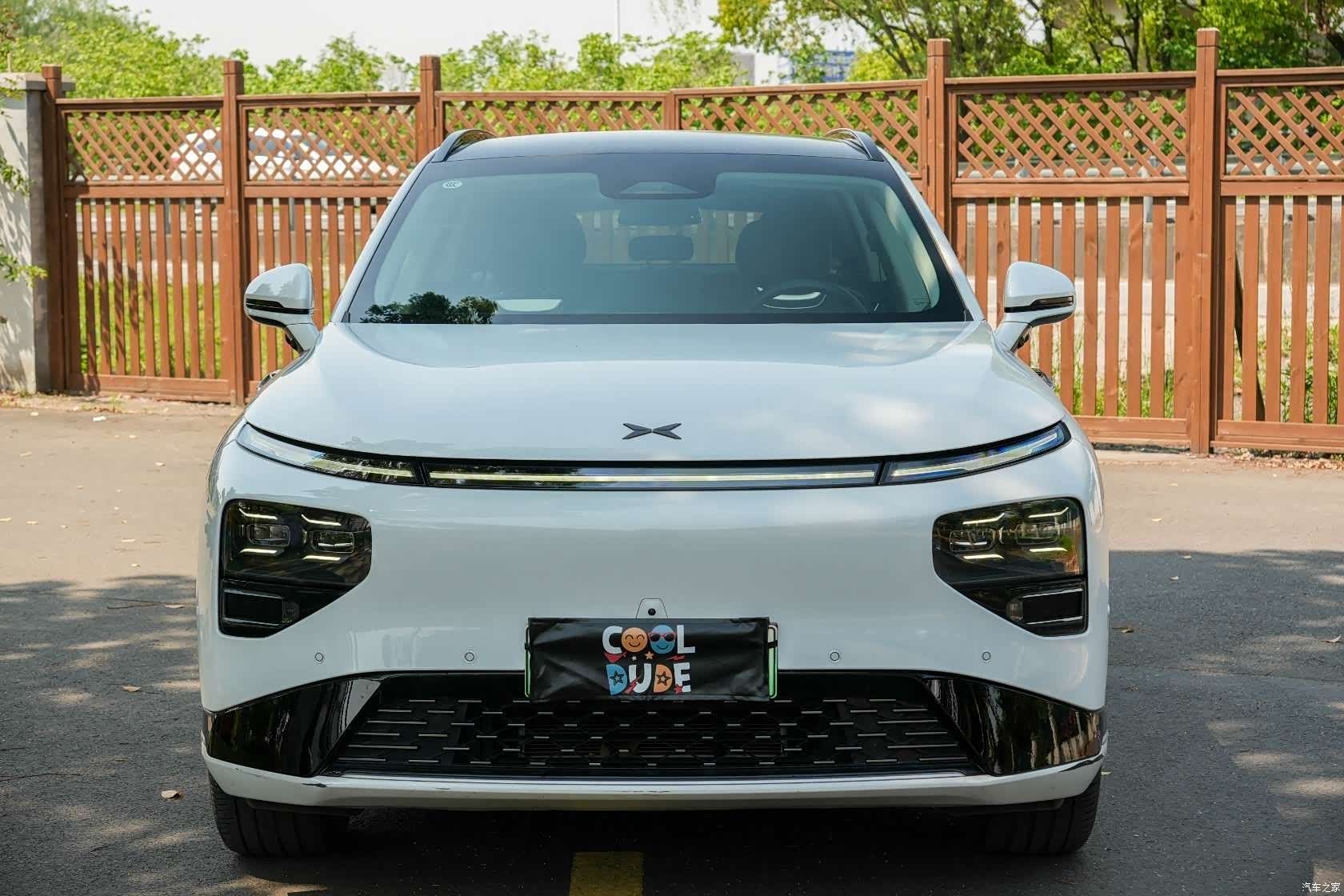 Xpeng G9, 2022 4