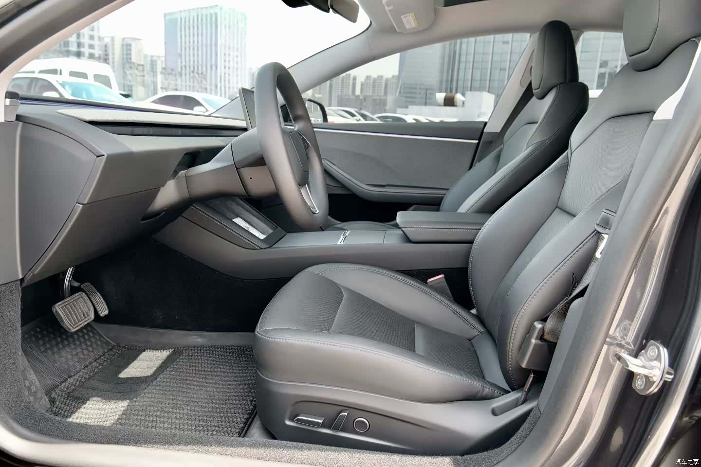 Tesla Model 3, 2024 все фото