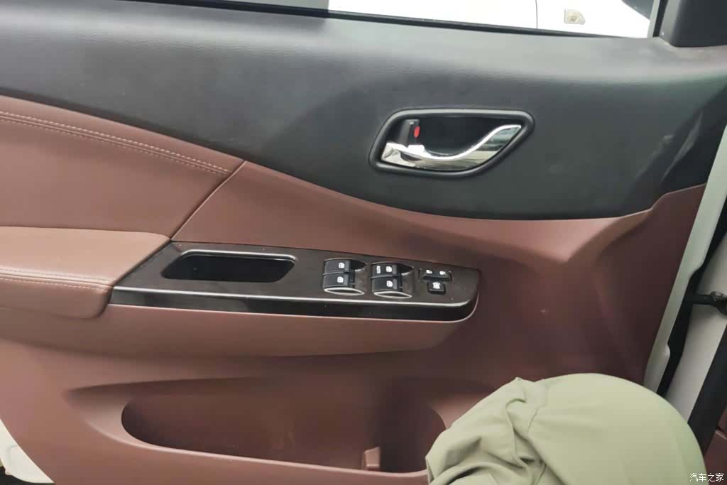 DongFeng SX6, 2016 7