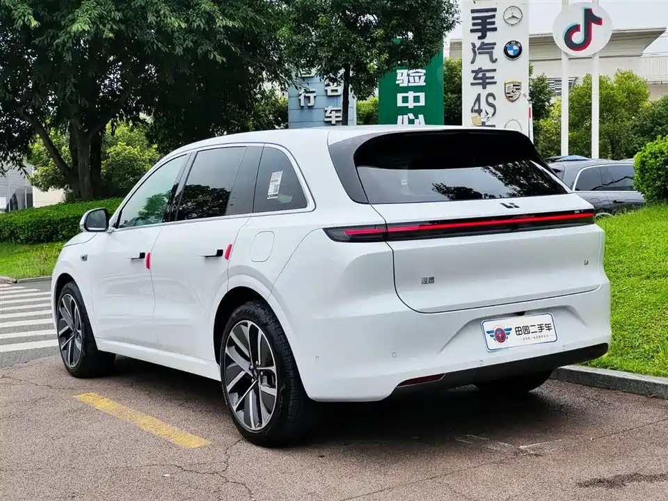 Li Auto Ideal L6