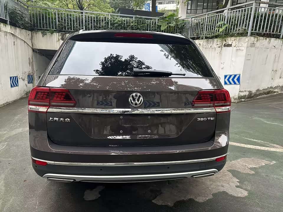 Volkswagen Tourang