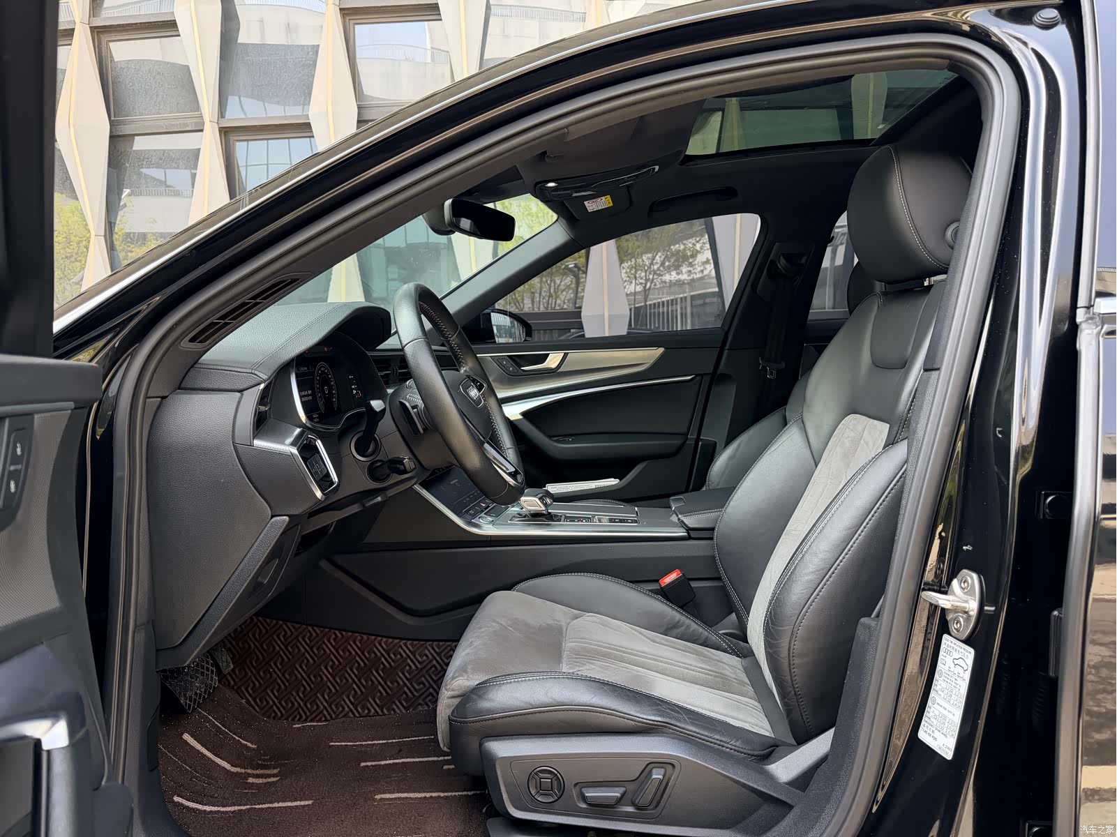 Audi A6L, 2020 все фото