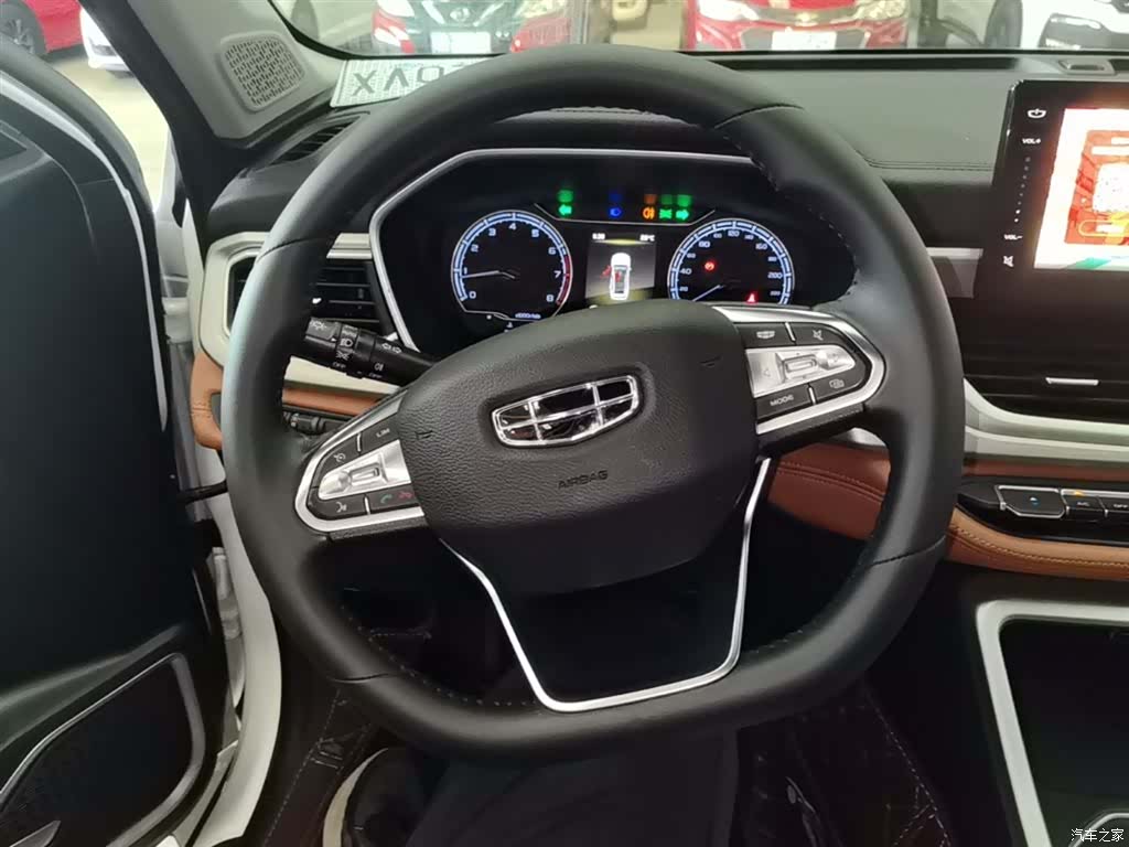 Geely X6, 2020 11