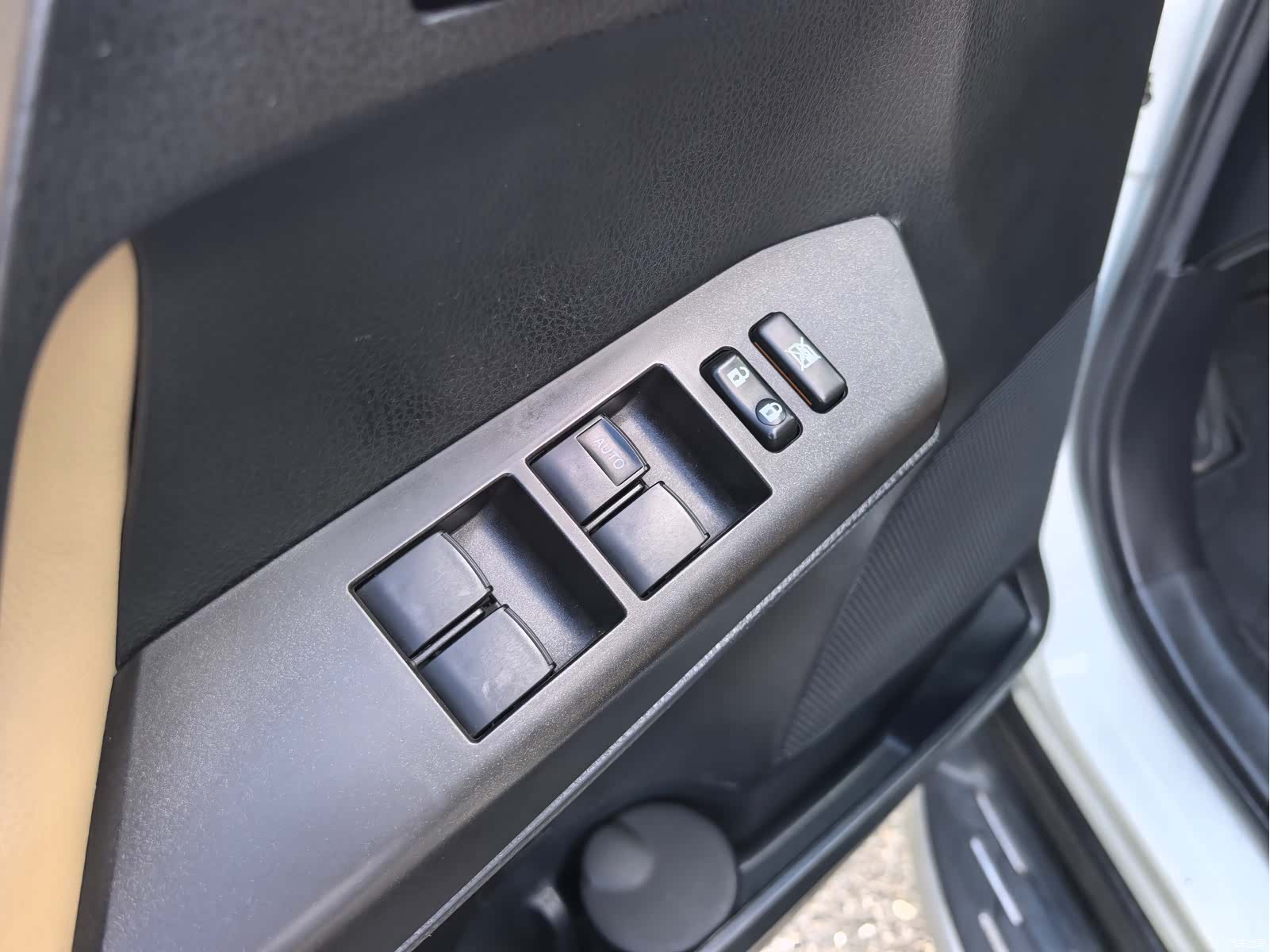 Toyota RAV4, 2017 11
