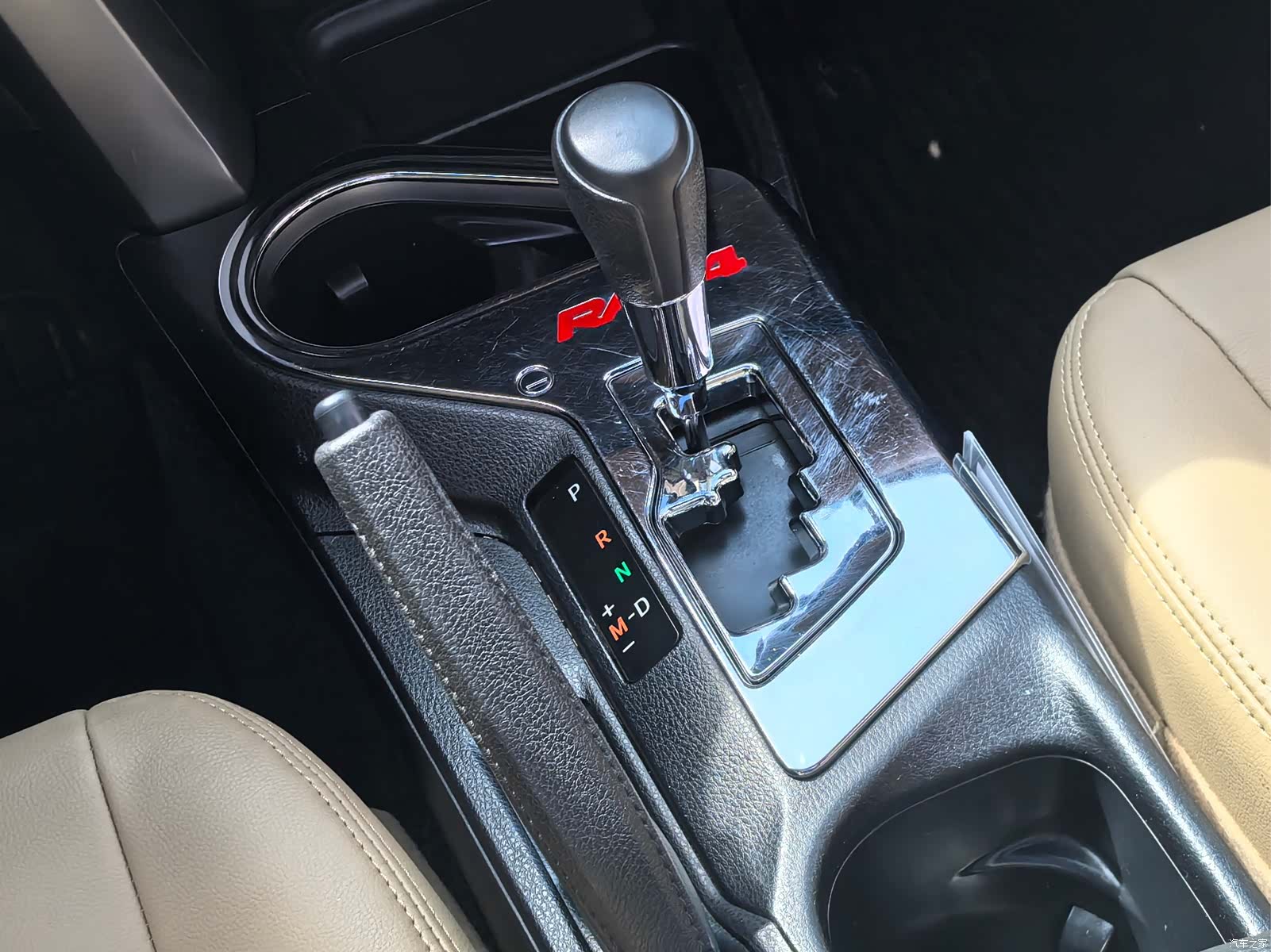 Toyota RAV4, 2017 2